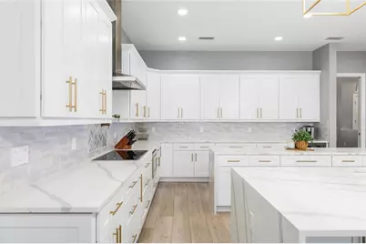 9810 Compass Point Way, Tampa, FL 33615 - Photo 15