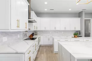 9810 Compass Point Way, Tampa, FL 33615 - Photo 15