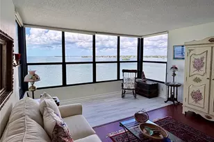 300 Woodette Dr, Dunedin, FL 34698 - Photo 11