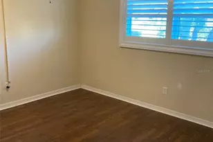 5980 Terrace Park Dr N, Saint Petersburg, FL 33709 - Photo 23