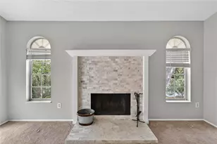 11808 Skylake Pl, Temple Terrace, FL 33617 - Photo 9