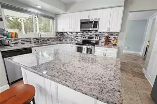 4104 Dellbrook Dr, Tampa, FL 33624 - Photo 7