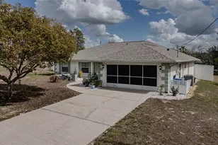 2394 Arlee Ln, Spring Hill, FL 34609 - Photo 3