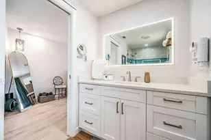 2180 Dolphin Blvd S, Saint Petersburg, FL 33707 - Photo 27