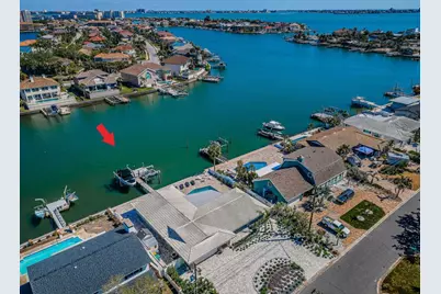 2180 Dolphin Boulevard S, Saint Petersburg, FL 33707 - Photo 1