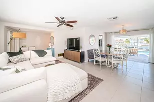 2180 Dolphin Blvd S, Saint Petersburg, FL 33707 - Photo 9