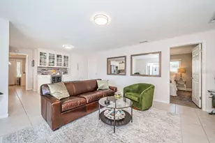 2180 Dolphin Blvd S, Saint Petersburg, FL 33707 - Photo 21