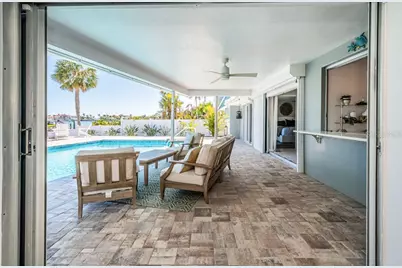 2180 Dolphin Boulevard S, Saint Petersburg, FL 33707 - Photo 19