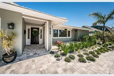 2180 Dolphin Boulevard S, Saint Petersburg, FL 33707 - Photo 5