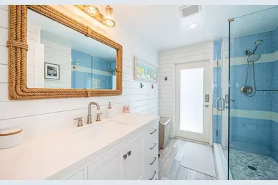 2180 Dolphin Boulevard S, Saint Petersburg, FL 33707 - Photo 33