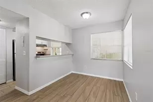 6915 Stonesthrow Cir N, Saint Petersburg, FL 33710 - Photo 9