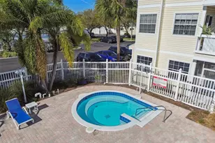 6915 Stonesthrow Cir N, Saint Petersburg, FL 33710 - Photo 39