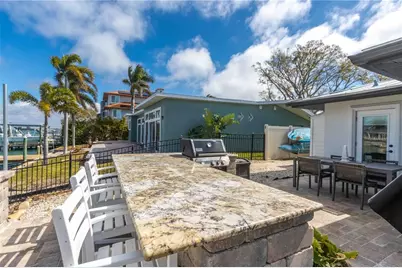 430 Palm Island SE, Clearwater Beach, FL 33767 - Photo 55