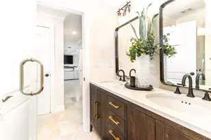 430 Palm Island SE, Clearwater Beach, FL 33767 - Photo 27