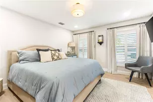 430 Palm Island SE, Clearwater Beach, FL 33767 - Photo 29