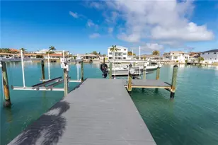 430 Palm Island SE, Clearwater Beach, FL 33767 - Photo 47