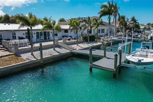 430 Palm Island SE, Clearwater Beach, FL 33767 - Photo 45