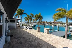 430 Palm Island SE, Clearwater Beach, FL 33767 - Photo 59