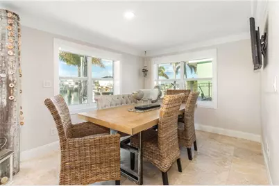 430 Palm Island SE, Clearwater Beach, FL 33767 - Photo 19