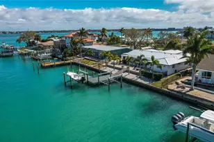 430 Palm Island SE, Clearwater Beach, FL 33767 - Photo 67