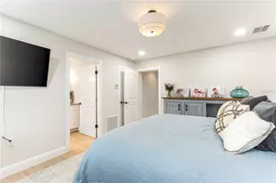 430 Palm Island SE, Clearwater Beach, FL 33767 - Photo 29