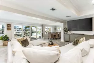 430 Palm Island SE, Clearwater Beach, FL 33767 - Photo 15
