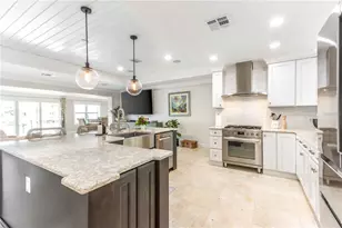 430 Palm Island SE, Clearwater Beach, FL 33767 - Photo 7