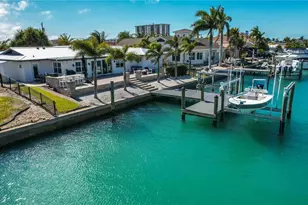 430 Palm Island SE, Clearwater Beach, FL 33767 - Photo 63