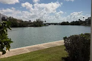 7425 Bay Island Dr S, South Pasadena, FL 33707 - Photo 21