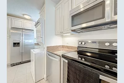 1361 Snell Isle Boulevard NE #6, Saint Petersburg, FL 33704 - Photo 7