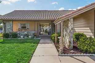 10660 41st Ct N, Clearwater, FL 33762 - Photo 5