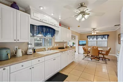 10660 41st Court N, Clearwater, FL 33762 - Photo 25