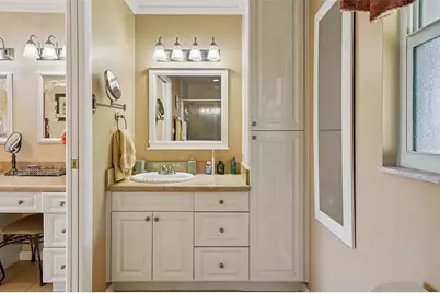 10660 41st Court N, Clearwater, FL 33762 - Photo 51