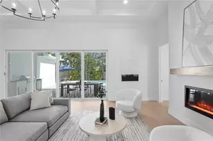 201 S Shade Ave, Sarasota, FL 34237 - Photo 9