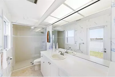 4201 45th Street S, Saint Petersburg, FL 33711 - Photo 49