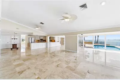 4201 45th Street S, Saint Petersburg, FL 33711 - Photo 19