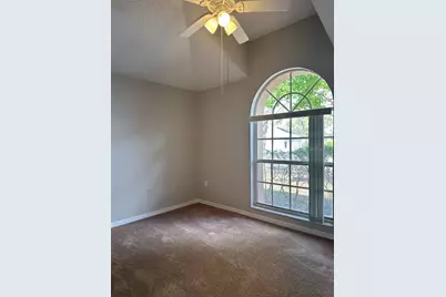 8928 Southbay Drive, Tampa, FL 33615 - Photo 11