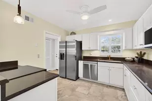 2260 Costa Rican Dr, Clearwater, FL 33763 - Photo 5