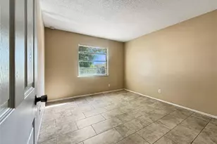 7210 N Manhattan Ave, Tampa, FL 33614 - Photo 13