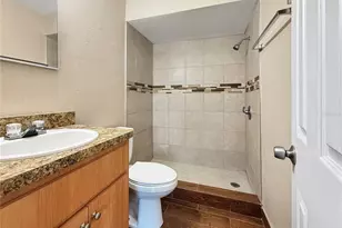 7210 N Manhattan Ave, Tampa, FL 33614 - Photo 29