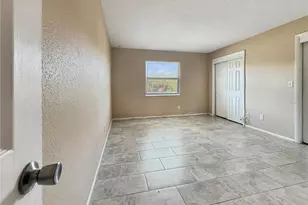 7210 N Manhattan Ave, Tampa, FL 33614 - Photo 25