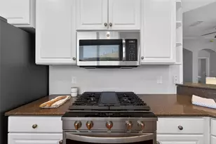 915 Regal Manor Way, Sun City Center, FL 33573 - Photo 45