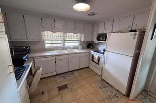 13225 101st St, Largo, FL 33773 - Photo 7