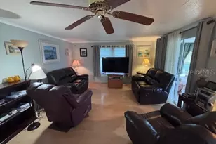 13225 101st St, Largo, FL 33773 - Photo 9