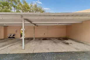 9785 86th Ave, Seminole, FL 33777 - Photo 23