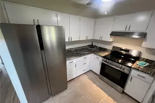 6535 Draw Ln, Sarasota, FL 34238 - Photo 9
