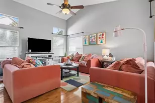 11817 Branch Mooring Dr, Tampa, FL 33635 - Photo 7