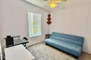 136 Americana Ct NE, Saint Petersburg, FL 33702 - Photo 29