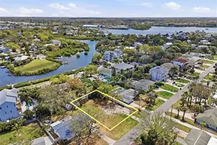 216 Shore Dr, Palm Harbor, FL 34683 - Photo 15