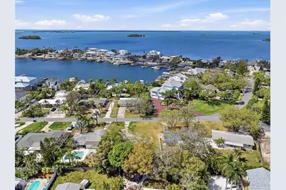 216 Shore Drive, Palm Harbor, FL 34683 - Photo 17